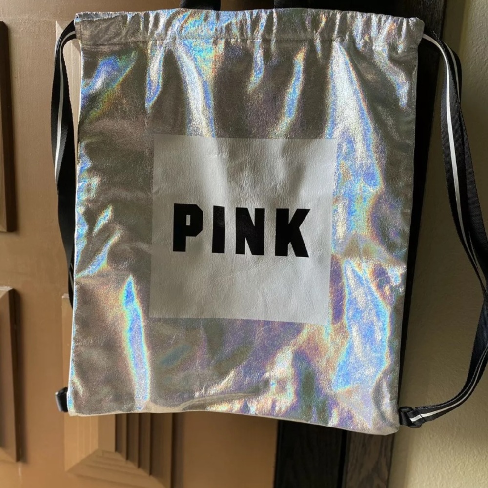 VICTORIA SECRET PINK CHROME SPARKLE DRAWSTRING Book Bag Travel Nylon